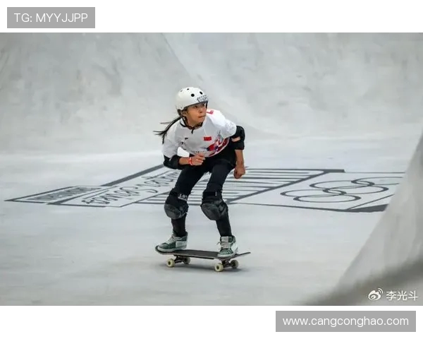 周强独家分享滑板技巧与心得体会让你轻松掌握滑板运动的乐趣与挑战